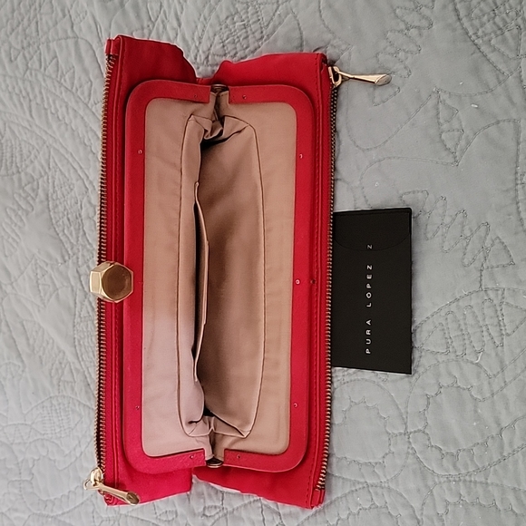 Clutch - Picture 3 of 5